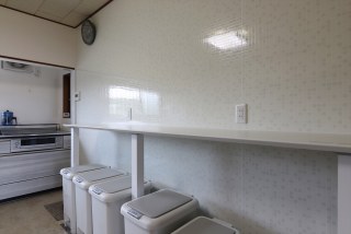 3部屋を繋げた大空間にさまざまな機能を内包したリビング