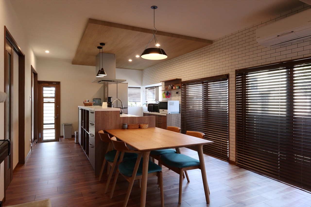 心満たされる癒しのカフェリビング - 施工事例 - TOKAI WiLLリフォーム 地元静岡に密着した生活総合リフォーム